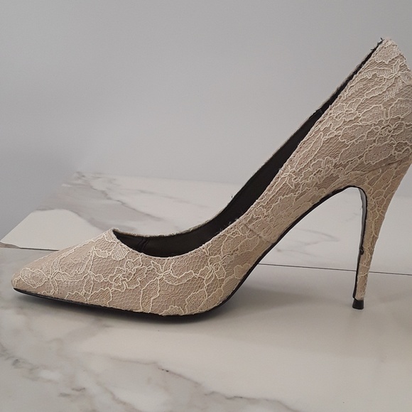 NWT LEL cream lace shoe - Picture 7 of 7